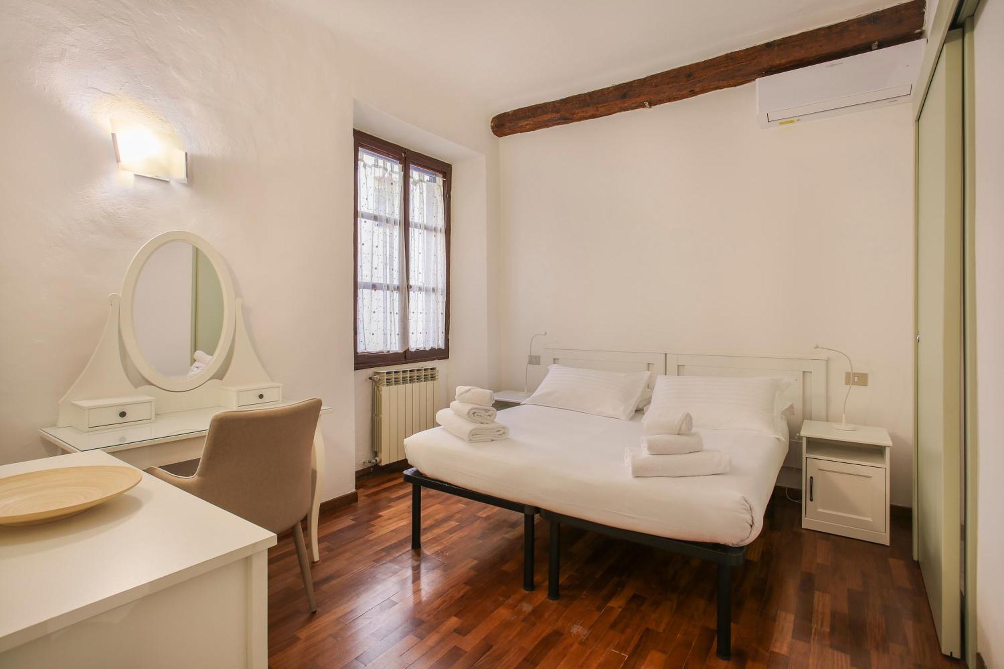 Santa Croce 2 Bedroom * Firenze