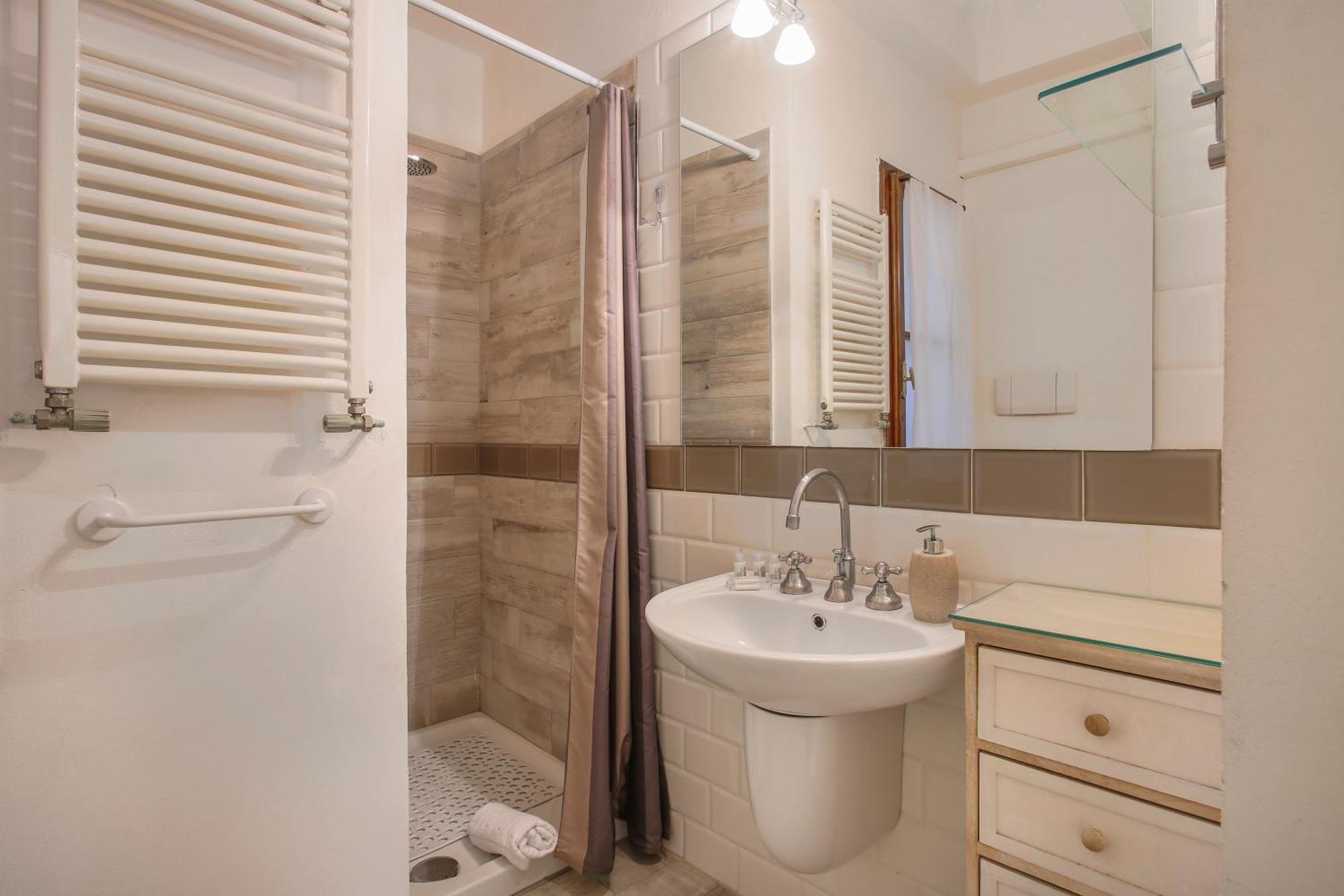 Santa Croce 2 Bedroom Apartment Florence