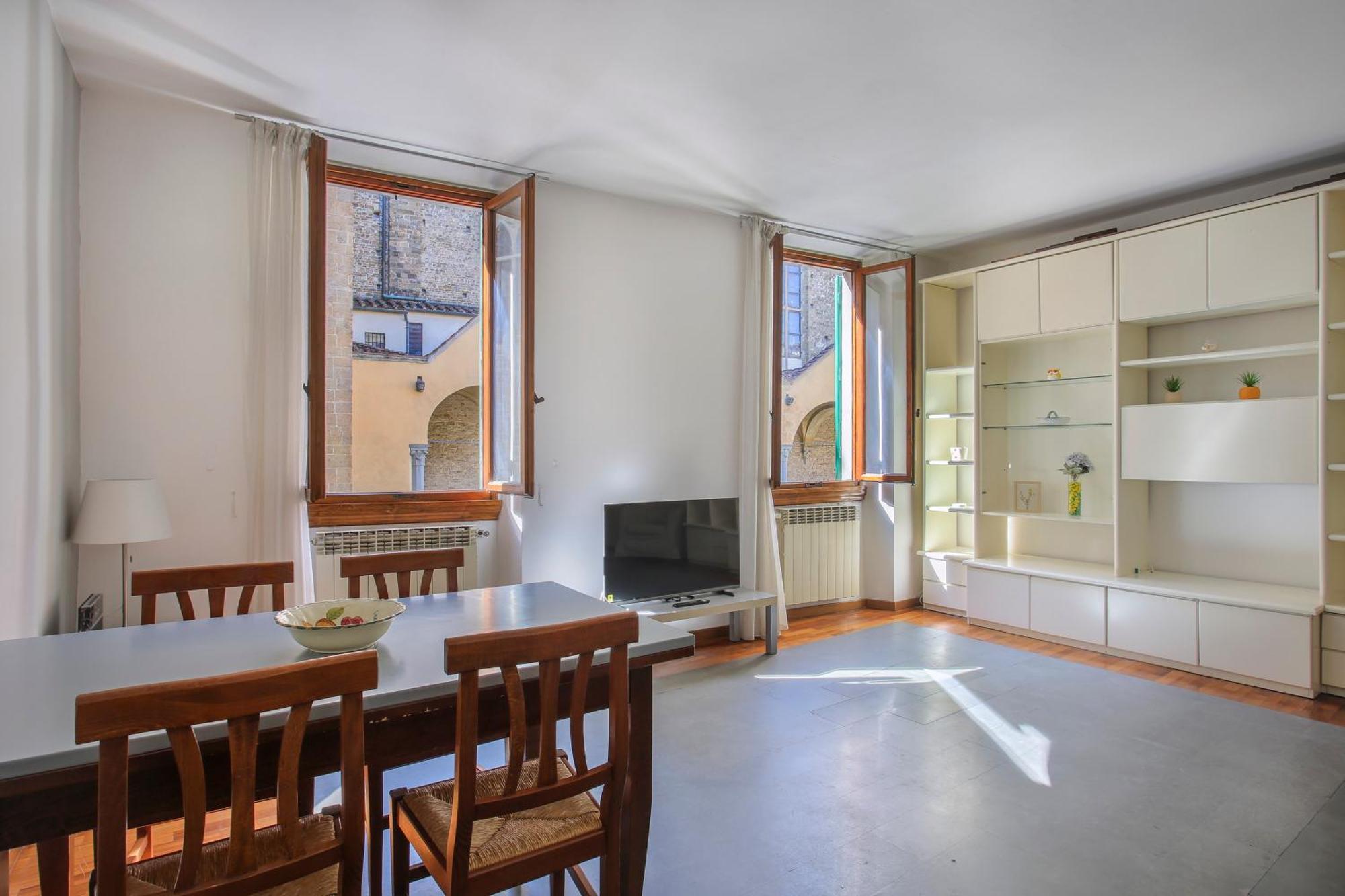 Santa Croce 2 Bedroom *